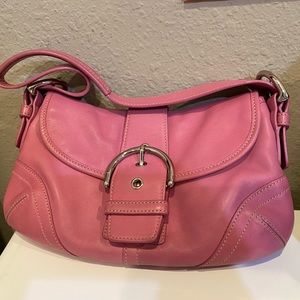 Pink small coach shoulder bag Genuine leather